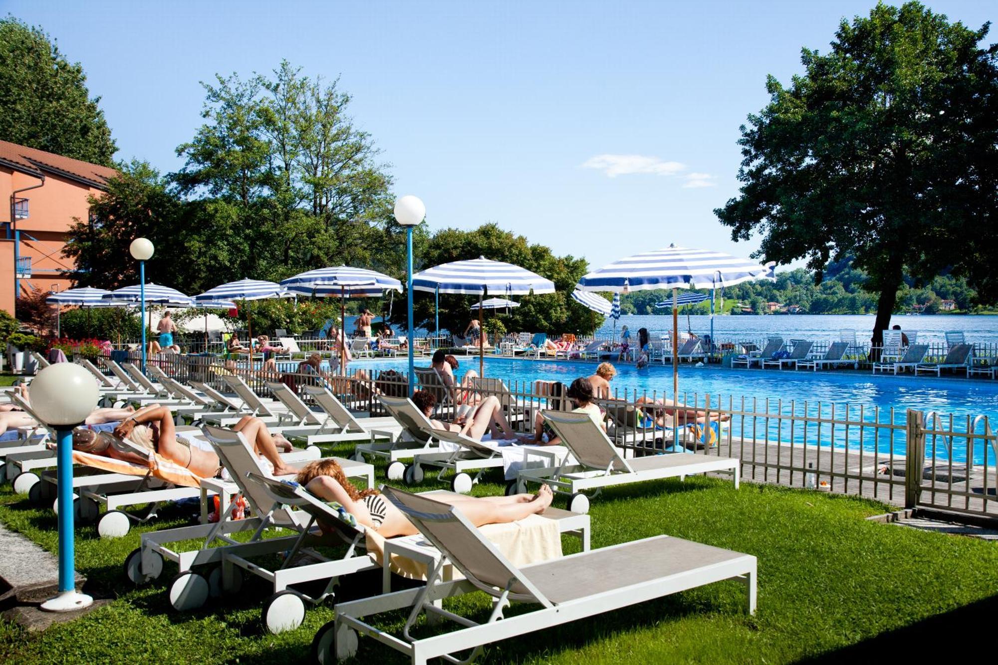 Hotel L'Approdo Pettenasco Luaran gambar